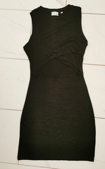 Aritzia Wilfred free open madriff jada dress - Picture 3 of 4